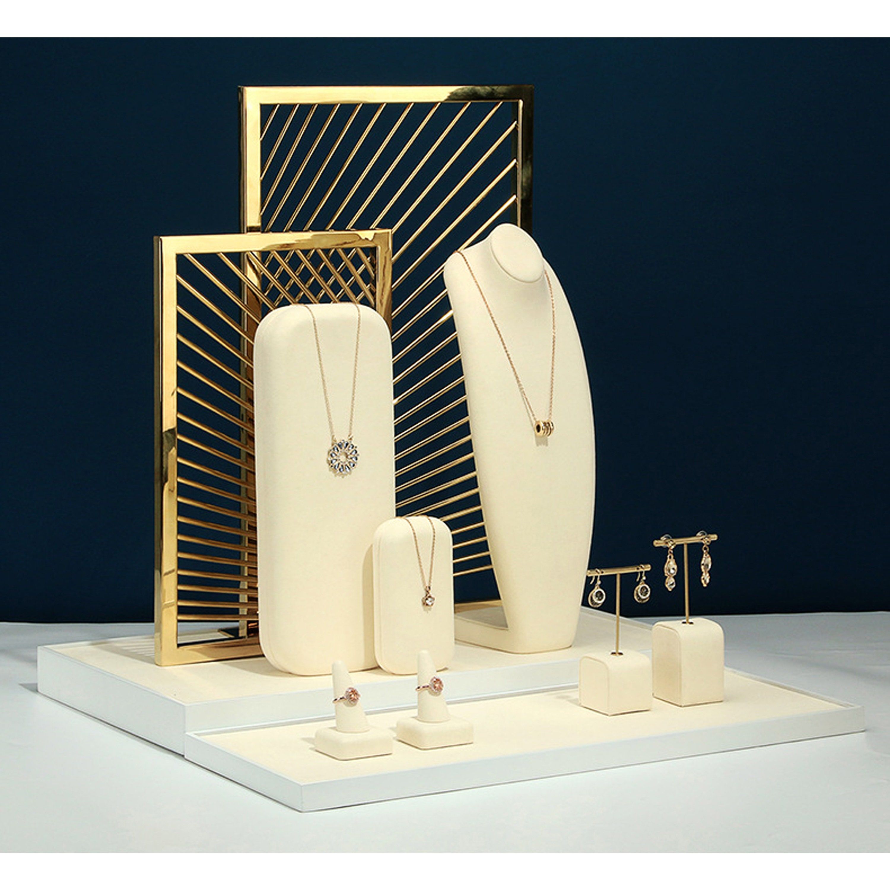 Gold jewellery buyers in Chennai - SS Jewellery gold assessment